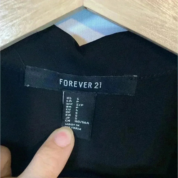 Forever 21 Romper - Picture 4 of 5